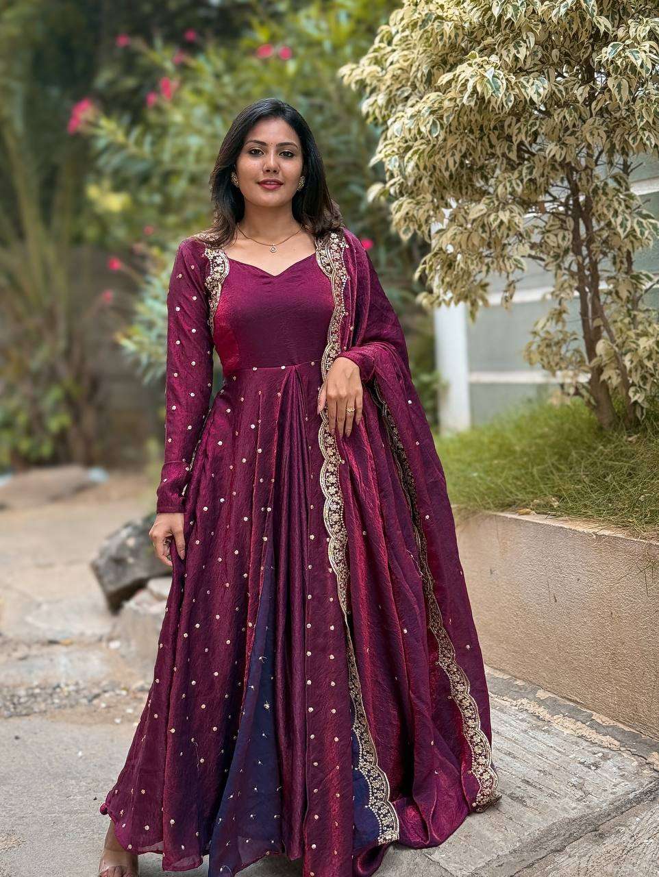 Heavy Designer Gown with Dupatta & Bottom Kalodoro Heavy Designer Gown with Dupatta & Bottom Kalodoro