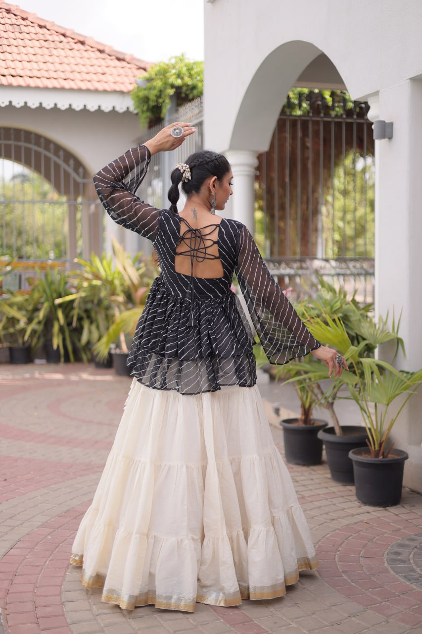Women's Festive Navratri Ethnic Wear Top With Lehenga for Garba & Dandiya
