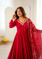 Elegant Anarkali Suit with Embroidered Dupatta for Festive Celebrations