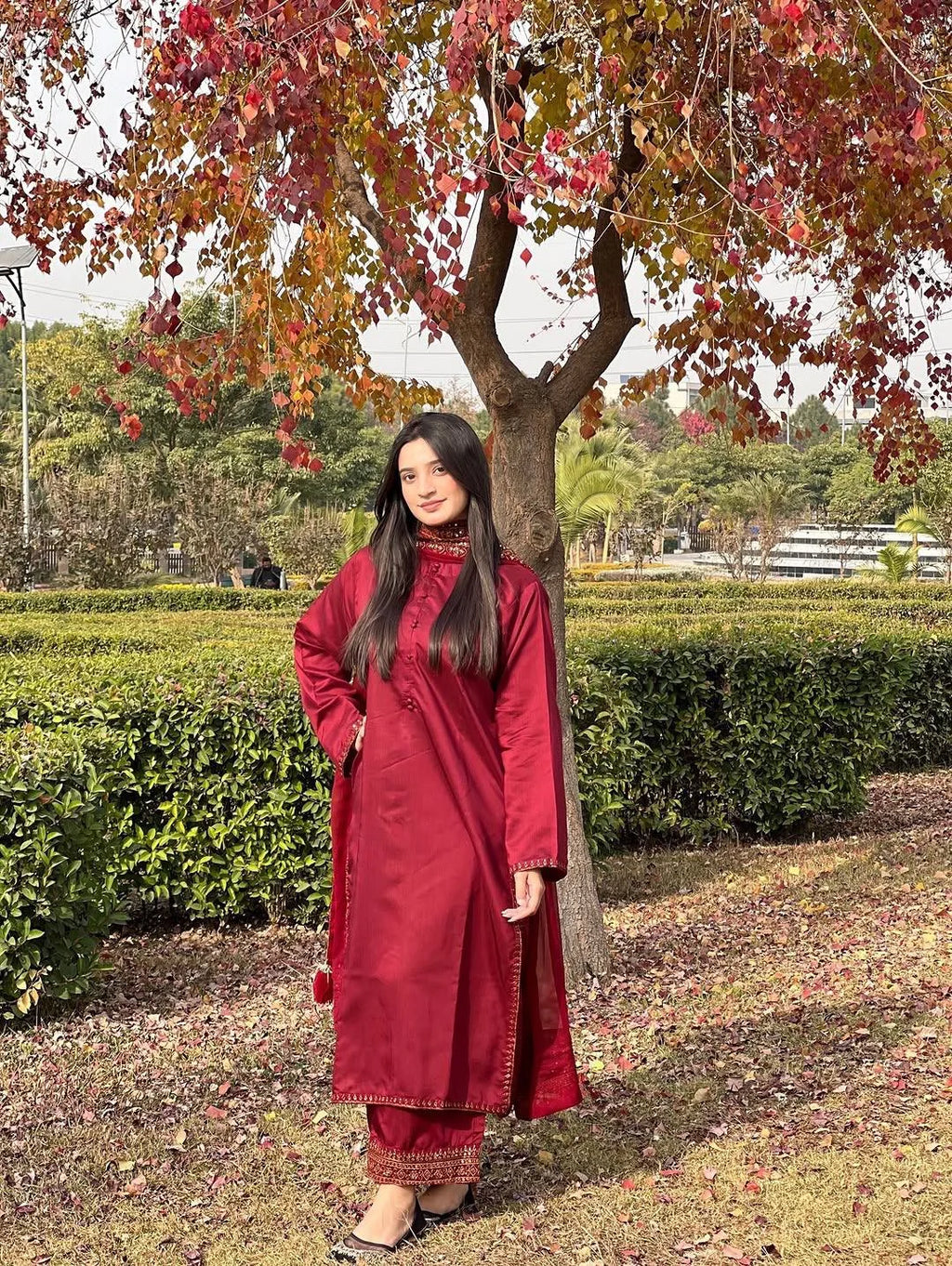 Natural Crepe Silk Embroidered Kurta Pant Set with Dupatta