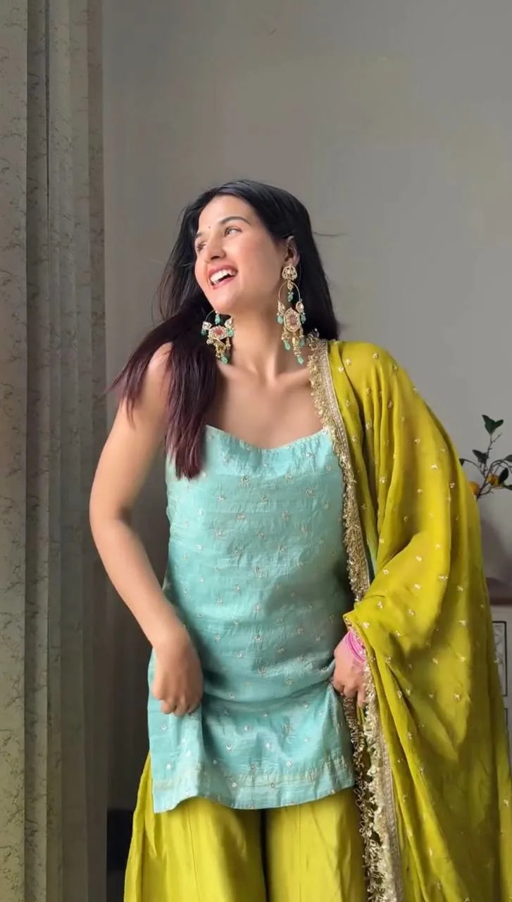 Pastel Glam: Designer Chinon Silk Embroidered Kurti Set - Perfect for Eid