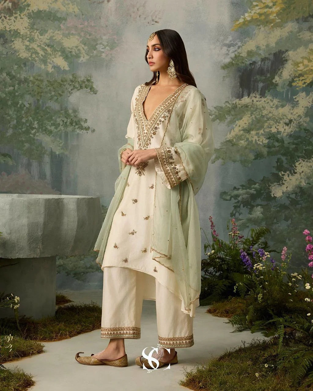 Soft Luxe Elegance: Roman Silk Suit Set with Sequence Embroidery & Organza Dupatta