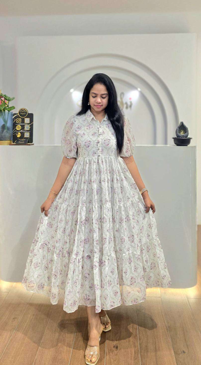 Luxury Fox Georgette Maxi Gown â€“ Chic, Flowy & Timelessly Beautiful
