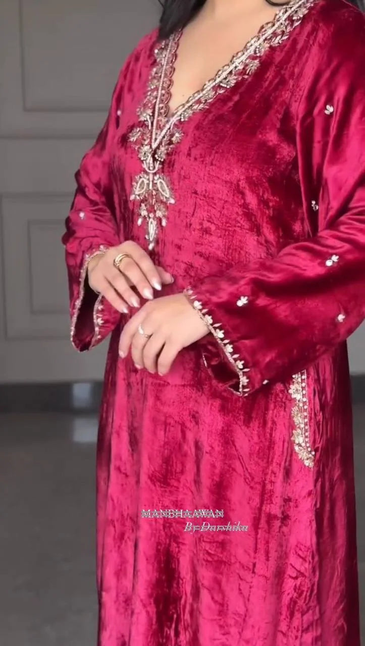 Luxury Velvet Suit Set with Lace Border Dupatta
