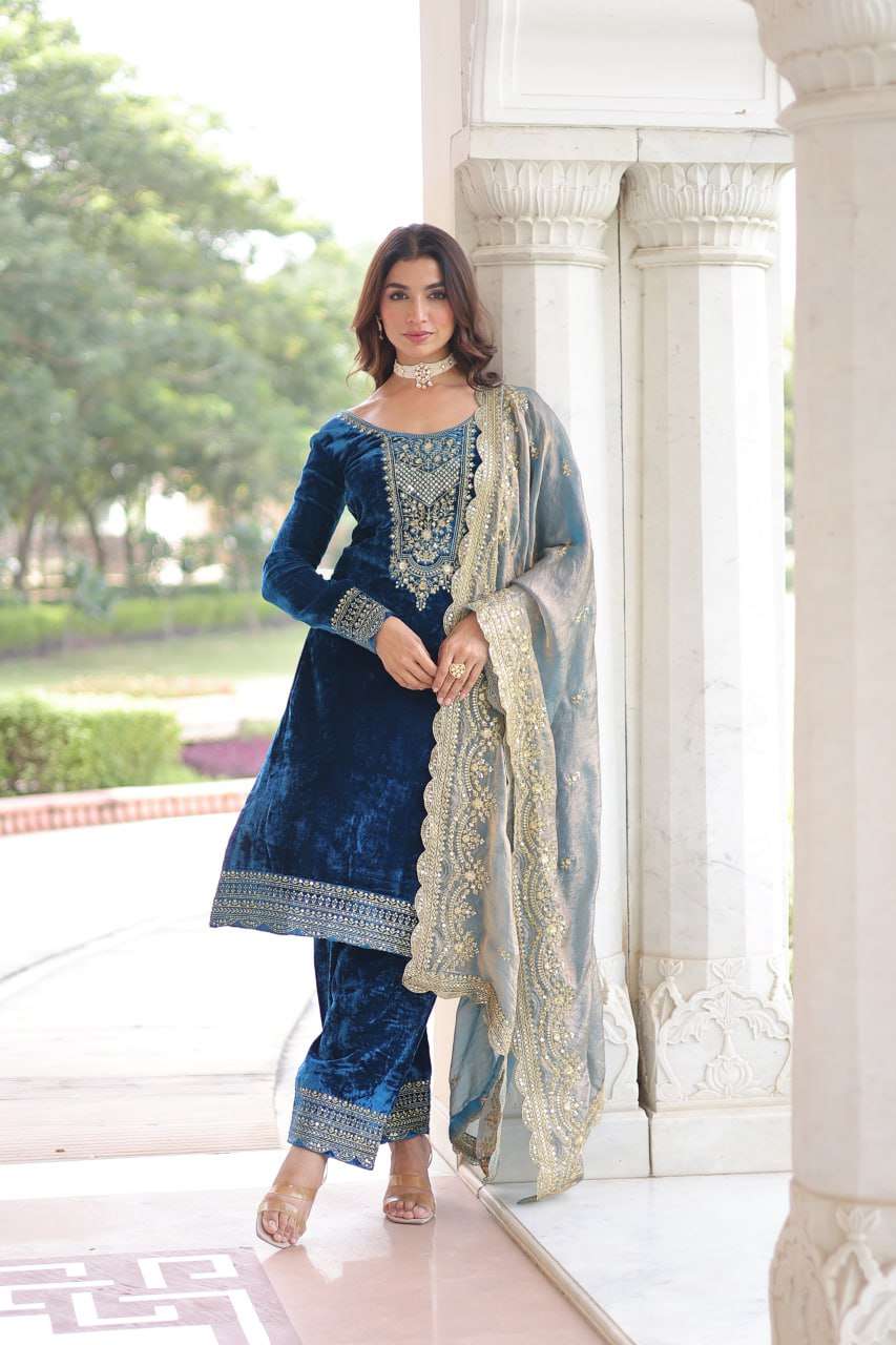 Rich Velvet Partywear Set with Sequence â€“ Zari Work