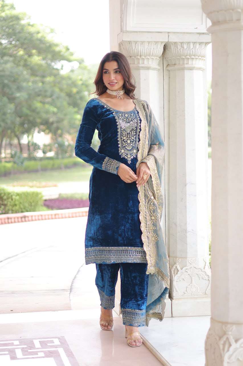 Rich Velvet Partywear Set with Sequence â€“ Zari Work