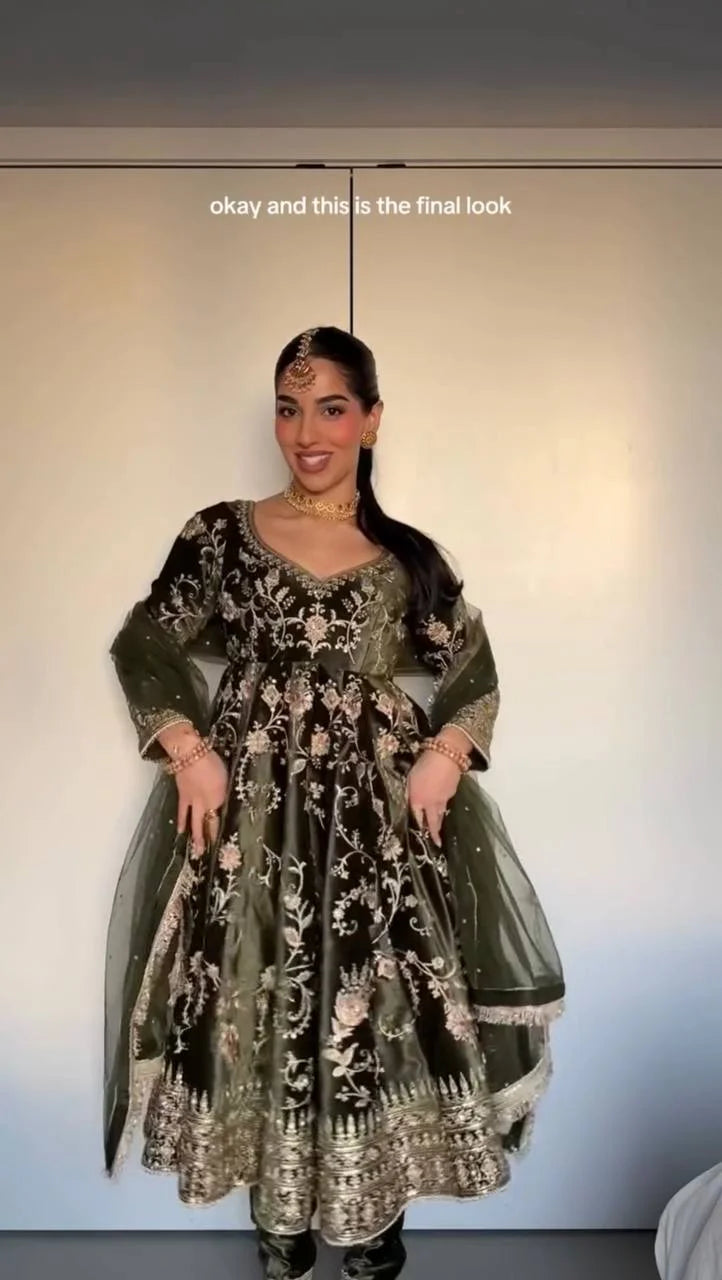 Luxury Velvet Top & Pant Set with Butterfly Net Dupatta