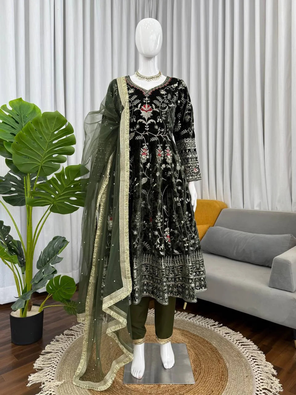 Luxury Velvet Top & Pant Set with Butterfly Net Dupatta