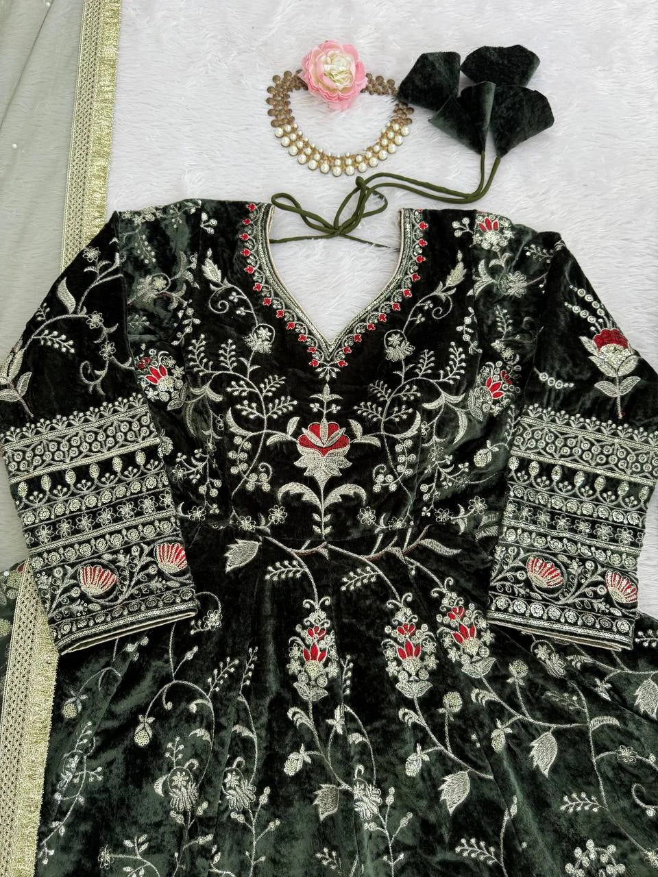 Luxury Velvet Top & Pant Set with Butterfly Net Dupatta