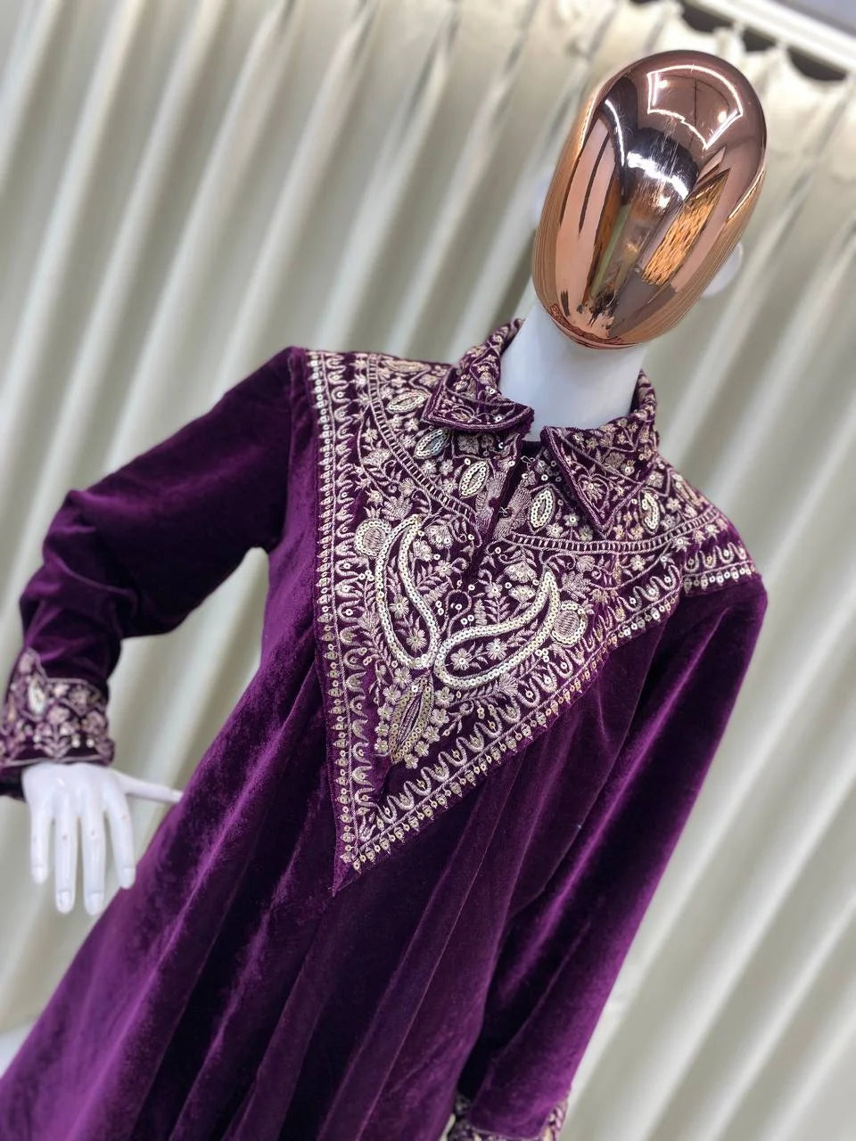 Velvet Frontâ€“Back Sequence Embroidery Set