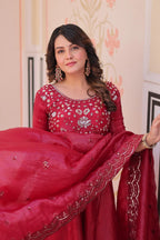 Graceful Full-Length Beads Work Gown with Designer Lace Border Dupatta