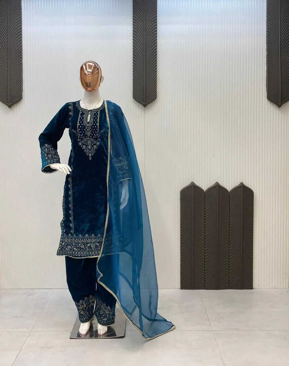 Velvet Sequence Embroidered Suit Set with Organza Dupatta