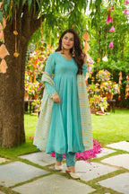 Zari & Zardosi – Embroidery Inspired Fashion
