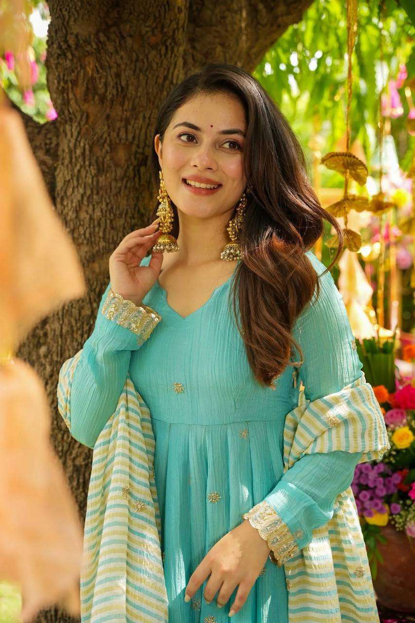 Zari & Zardosi – Embroidery Inspired Fashion