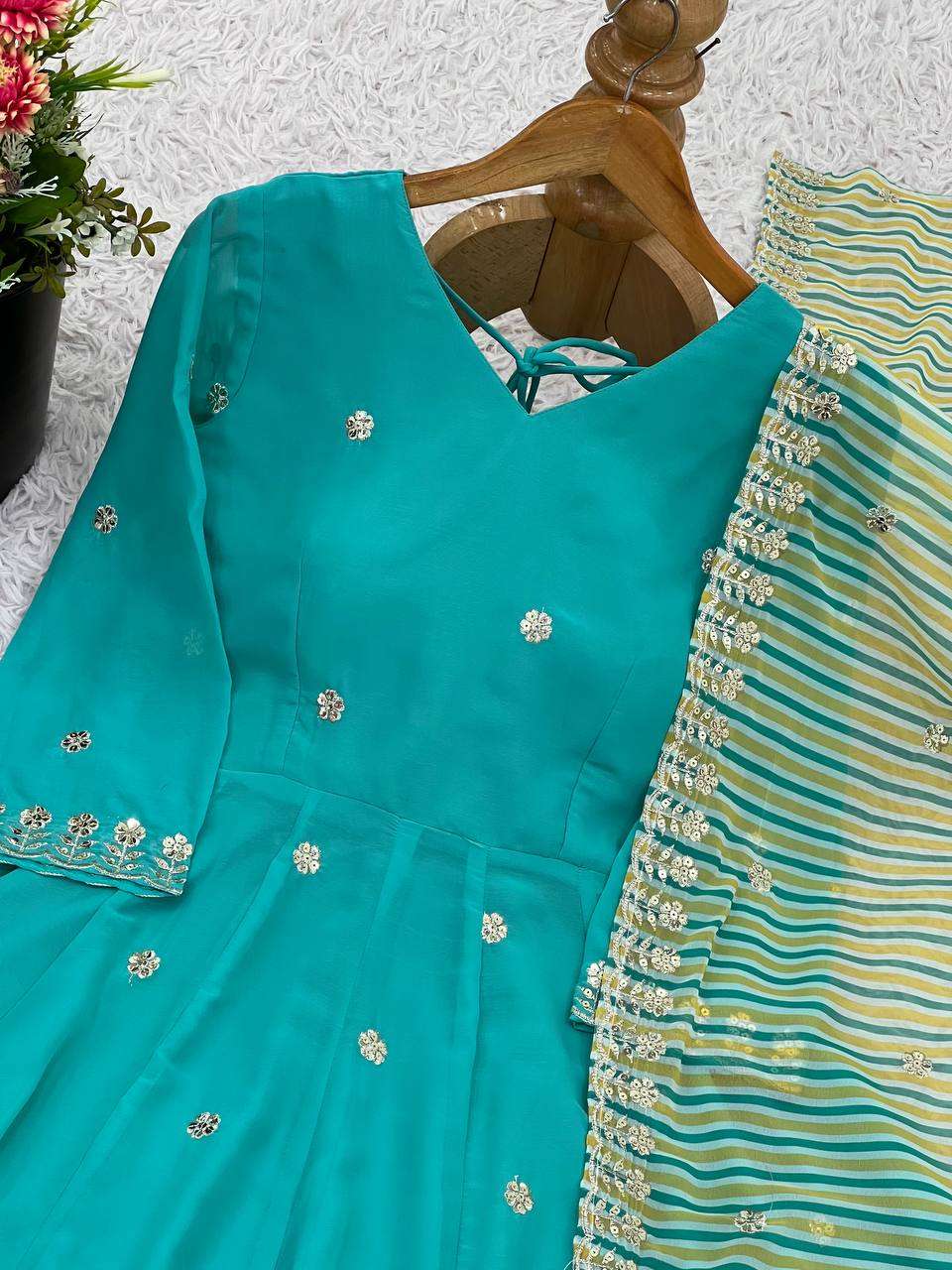 Zari & Zardosi – Embroidery Inspired Fashion