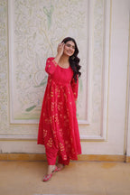 Traditional Floral Embroidered Kurti with Modern Pant Style