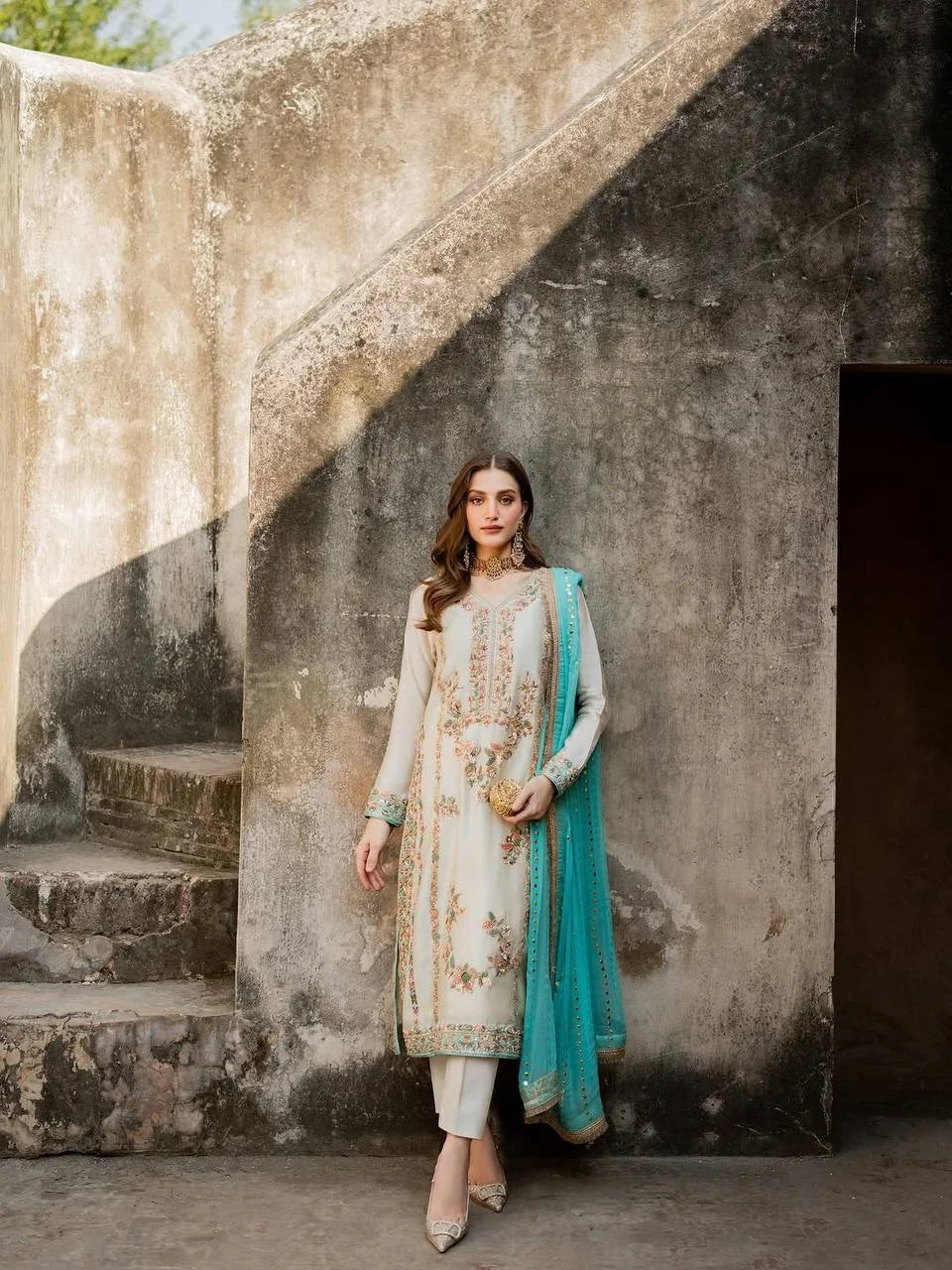 Traditional White Gimmy Chu Heavy Work Top Plazzo Set with Lace Border Dupatta