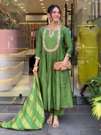 Designer Green Chanderi Suit – Pure Mul Fabric with Banarasi Dupatta & Matching Pant
