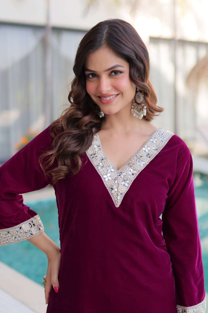 Elegant Velvet Zari Embroidered Set with Bell Sleeve Top & Batwa