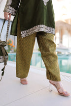 Traditional 9000 Velvet Ethnic Set with Zari Coding Work & Batwa