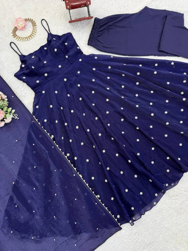 Elegant Fendy Silk Thread & Sequence Work Top Pant Dupatta Set