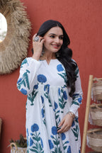 White & Blue Floral Printed Kurta Set – Effortless Everyday Elegance