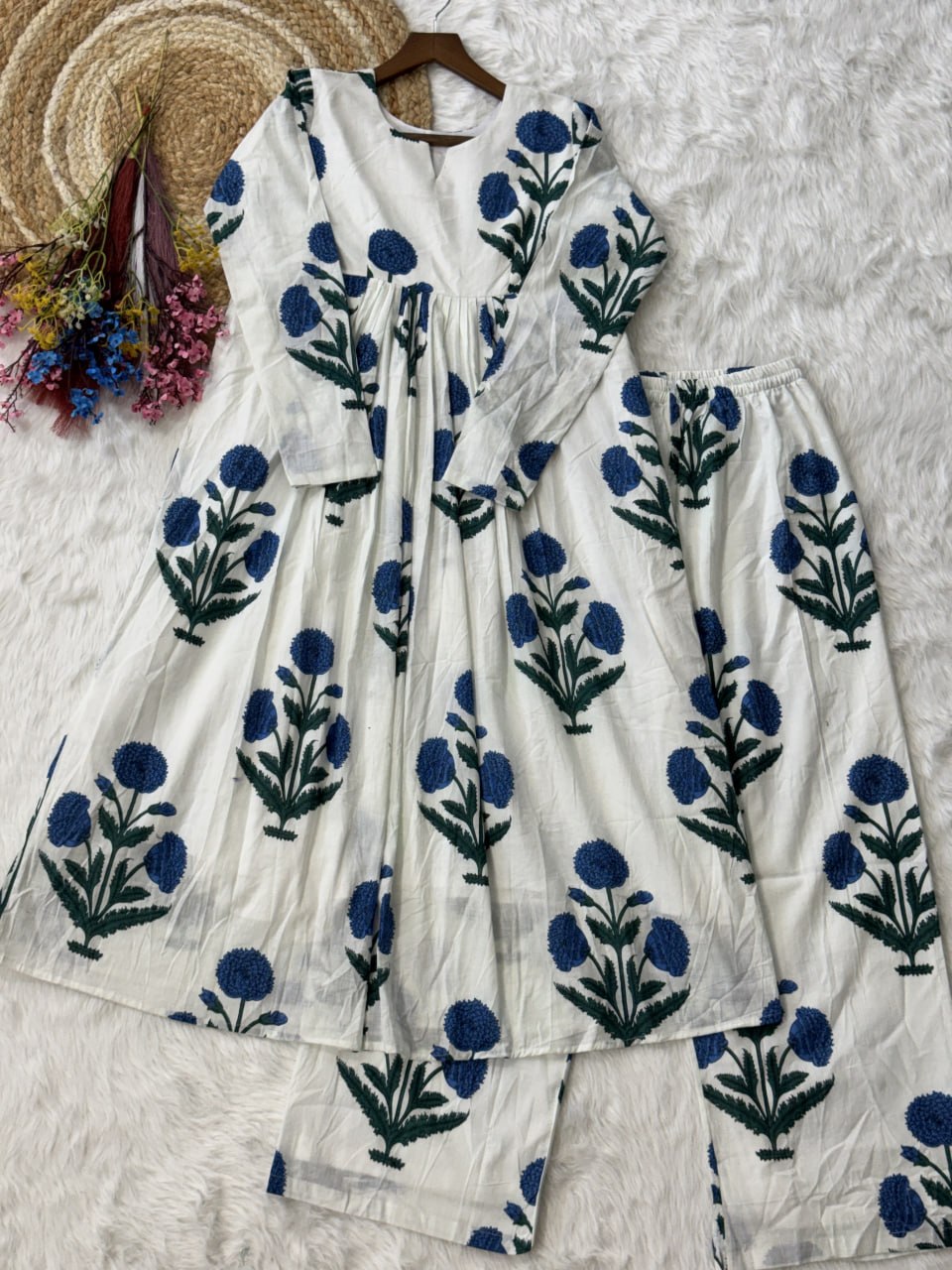 White & Blue Floral Printed Kurta Set – Effortless Everyday Elegance
