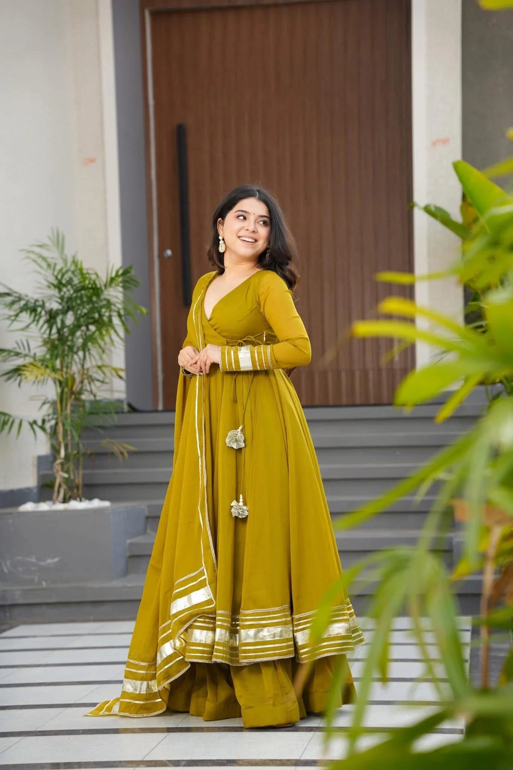 Royal Ethnic Look : Full Flair Anarkali With Gotta Work & Plazzo