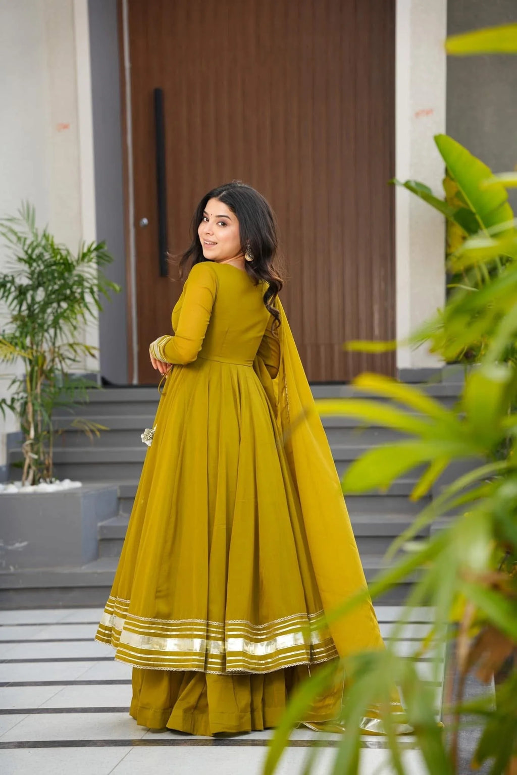 Royal Ethnic Look : Full Flair Anarkali With Gotta Work & Plazzo