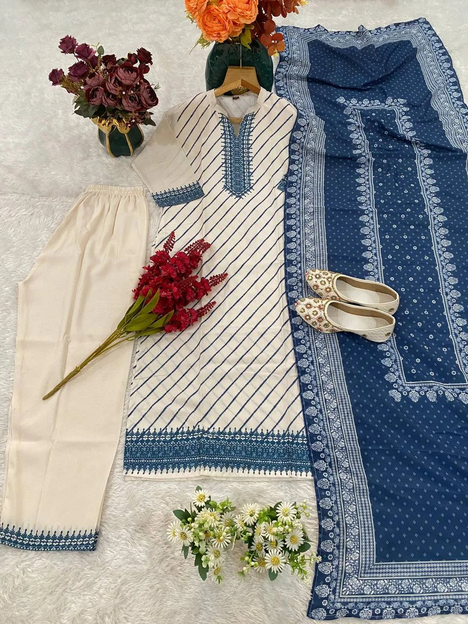 Chic Digital Print Muslin Kurta Pant Set With Dupatta