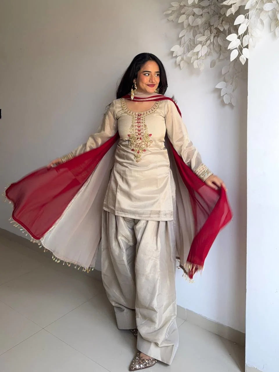 Designer Thread Work Organza Kurti & Farshi Pant Set â€“ Elegant Eid Wear
