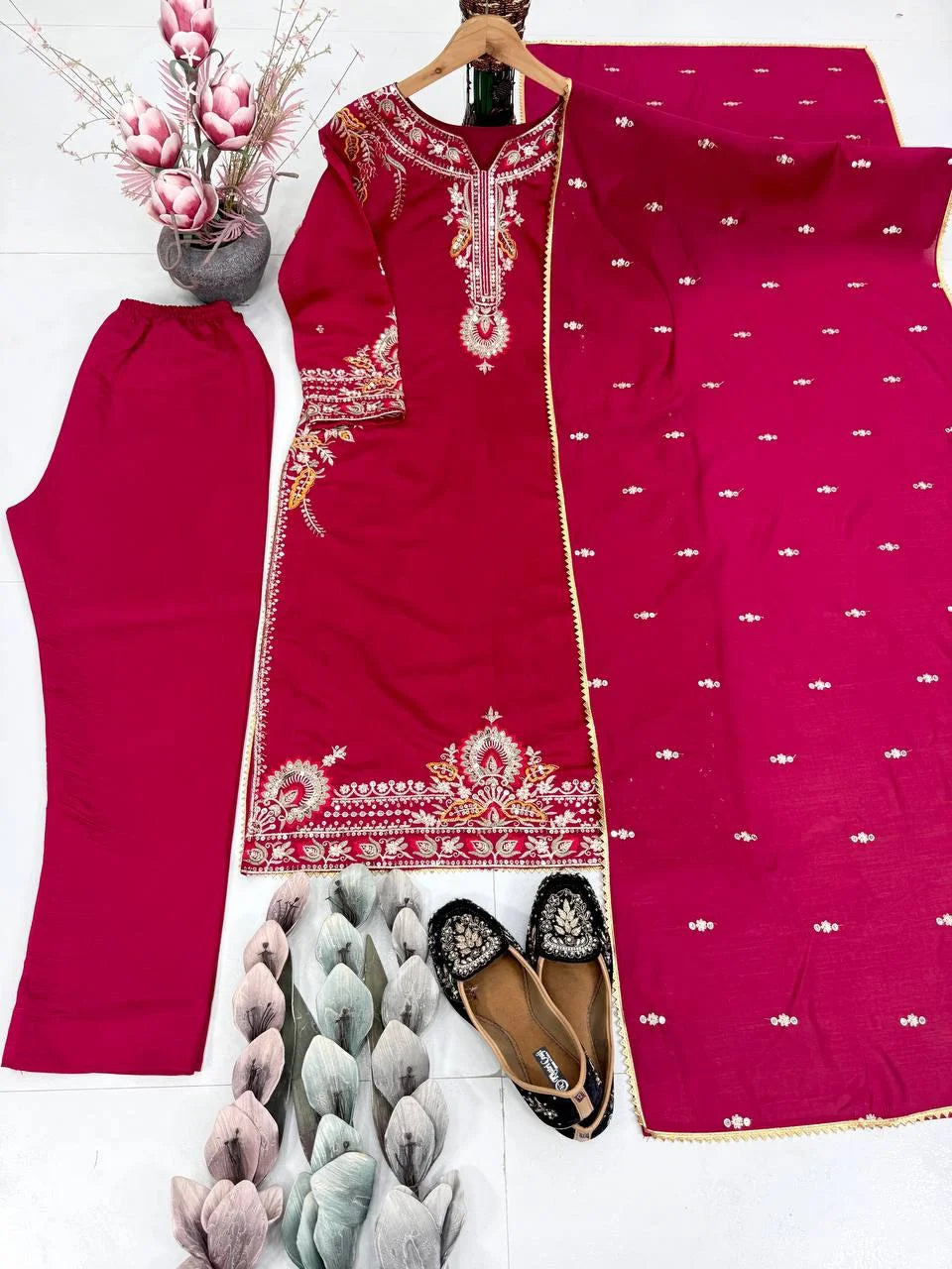 Chic Ethnic Roman Silk Suit Set with Heavy Embroidery & Lace Border
