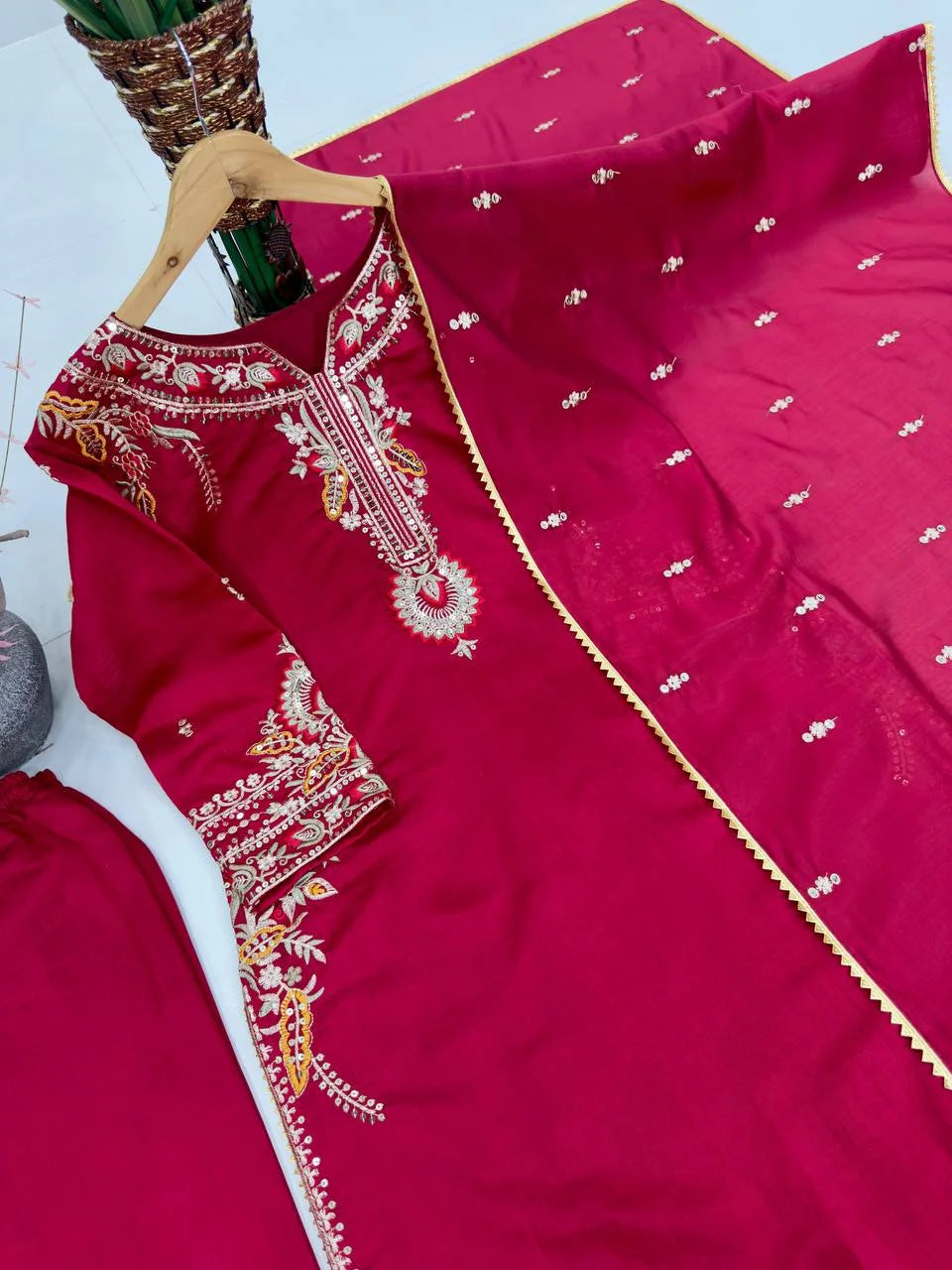 Chic Ethnic Roman Silk Suit Set with Heavy Embroidery & Lace Border