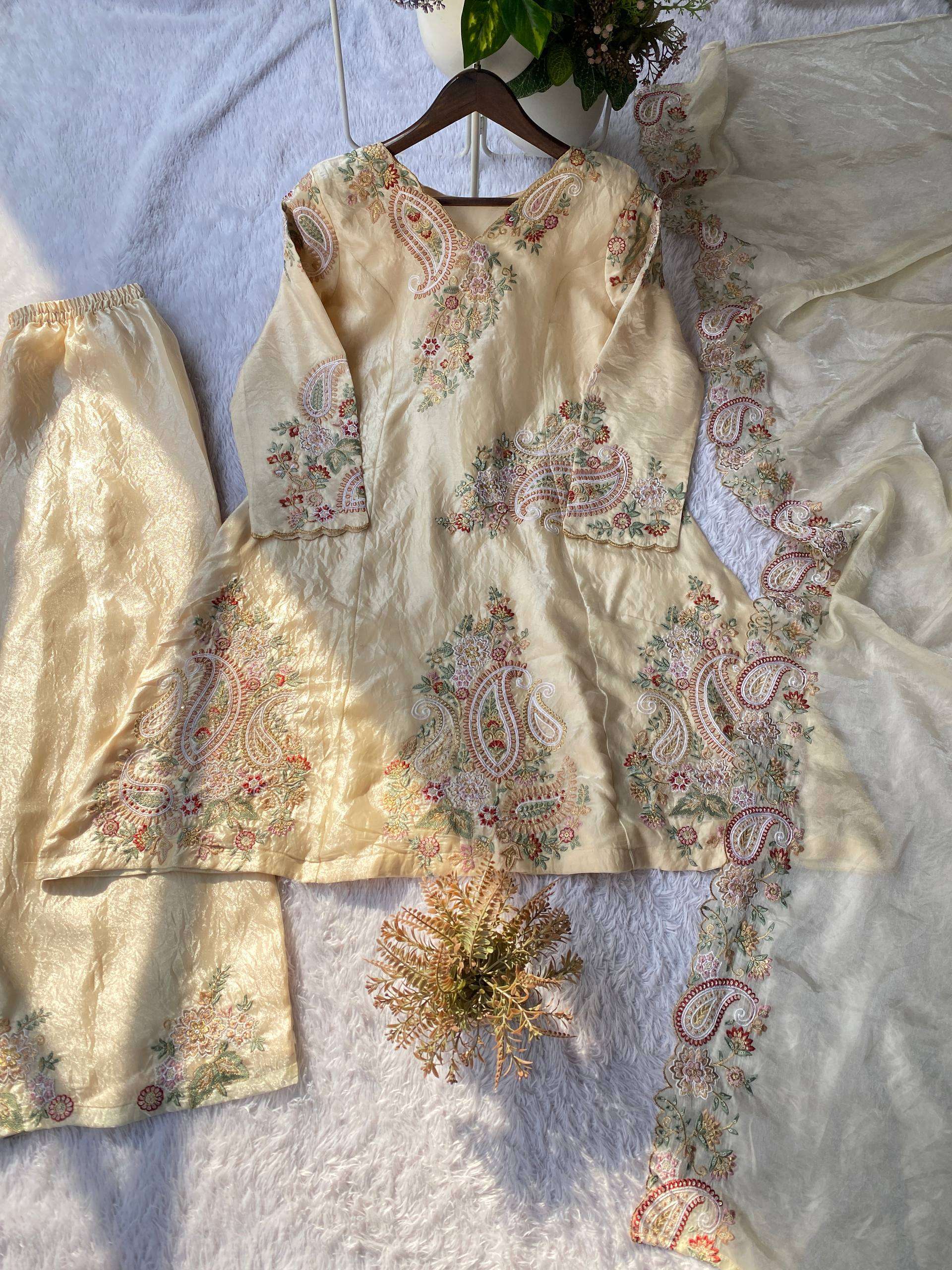 Minimal Glam Fendy Top Plazzo Set with Dupatta