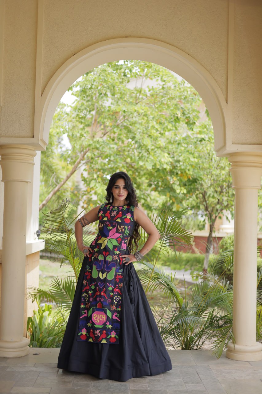 Elegant Cotton Lehenga Choli with Gamthi Embroidered Blouse for Festive Garba