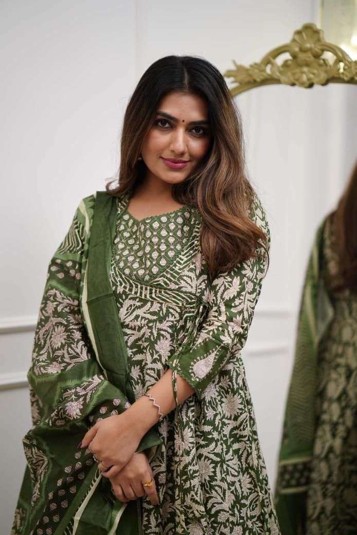 Flowy Anarkali cut for a flattering silhouette