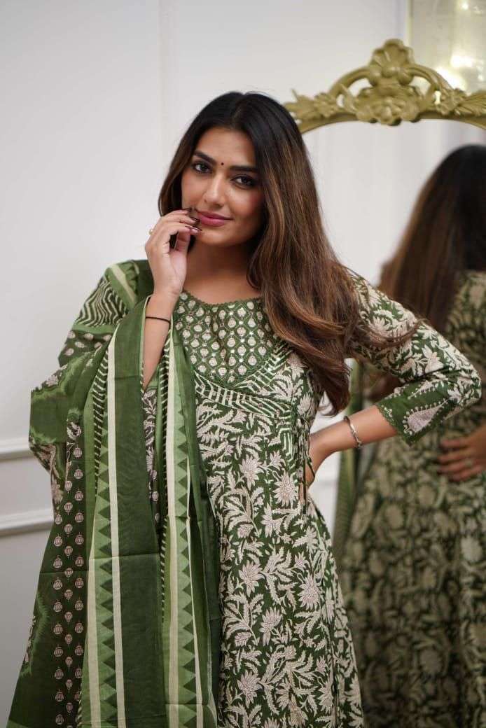 Flowy Anarkali cut for a flattering silhouette