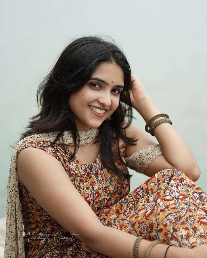 Stylish kurti with all-over Nack Printex work