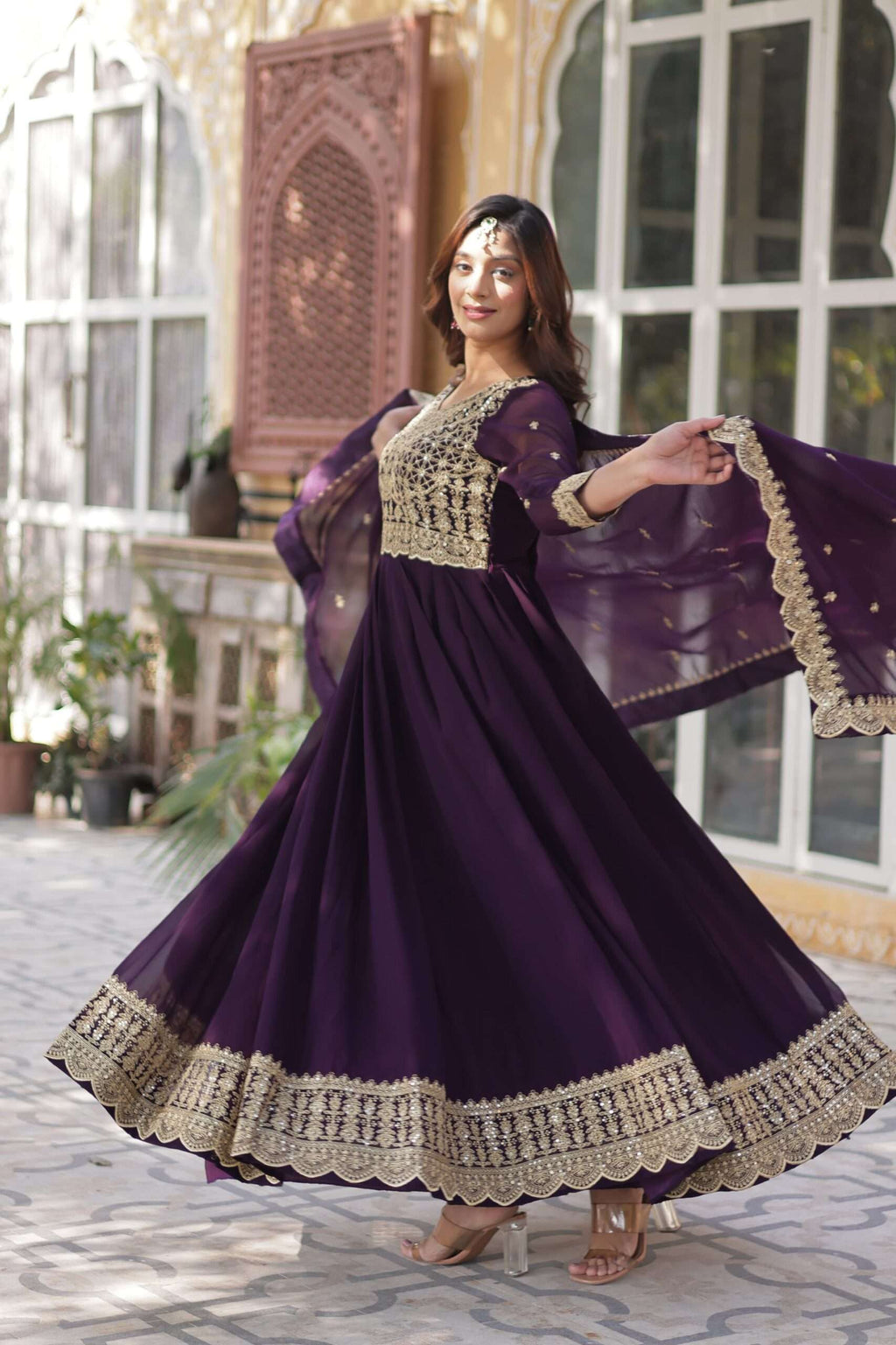 Elegant Faux Blooming Gown Set with Dupatta