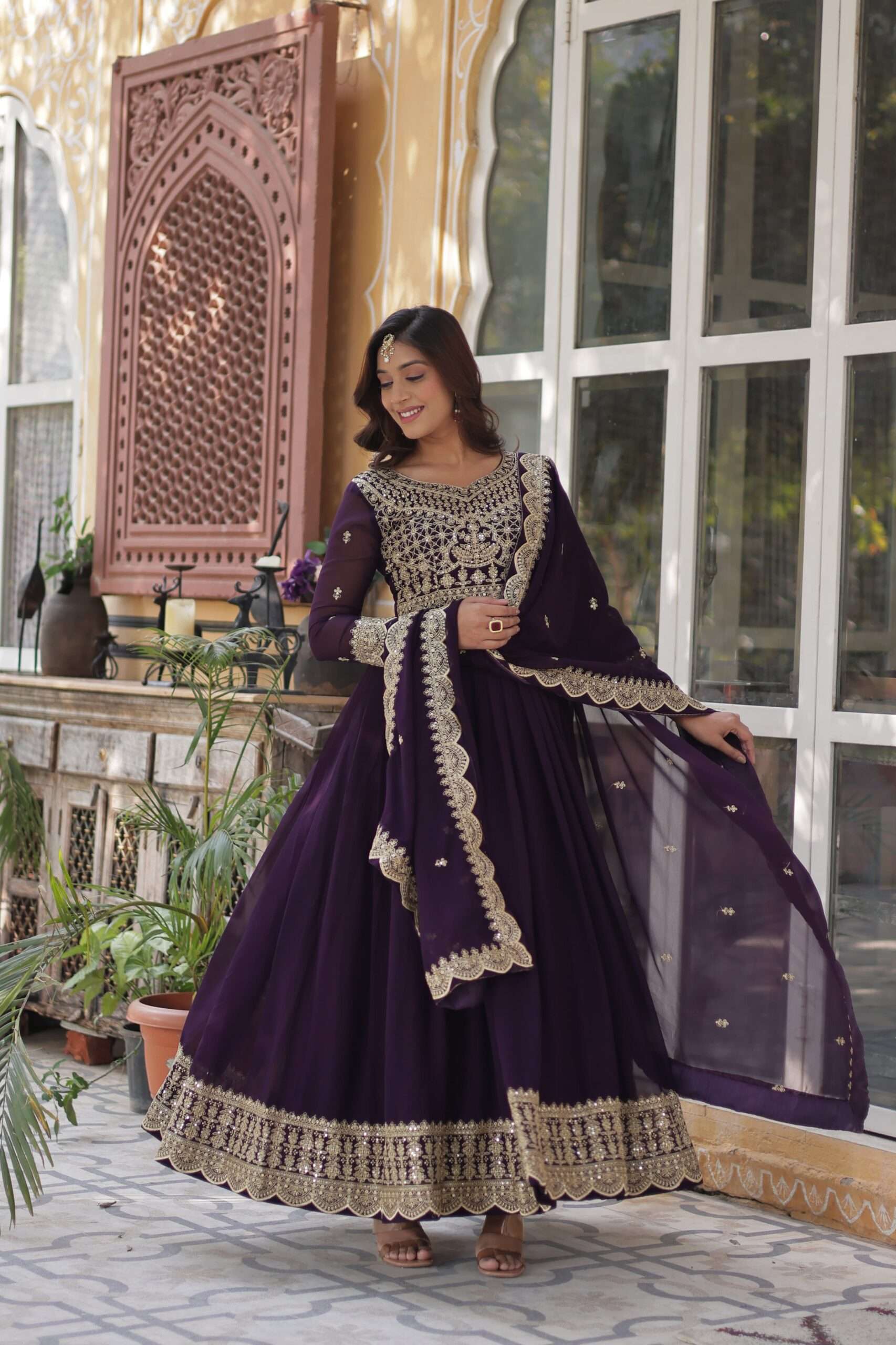 Elegant Faux Blooming Gown Set with Dupatta