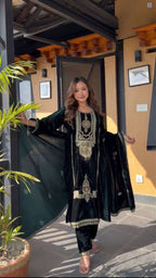 Green Heavy Velvet Party Wear Set - Festive & Wedding Collection