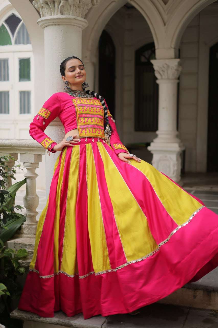 Elegant Mirror Lace Navratri Lehenga Choli for Garba Nights