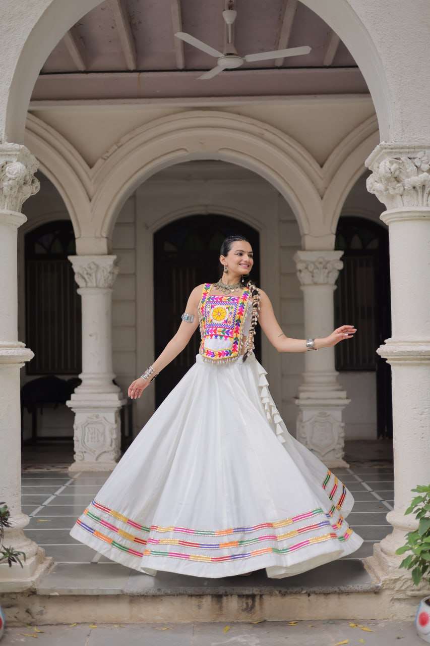Navratri Lehenga Choli – White Top with Mirror & Lace Work