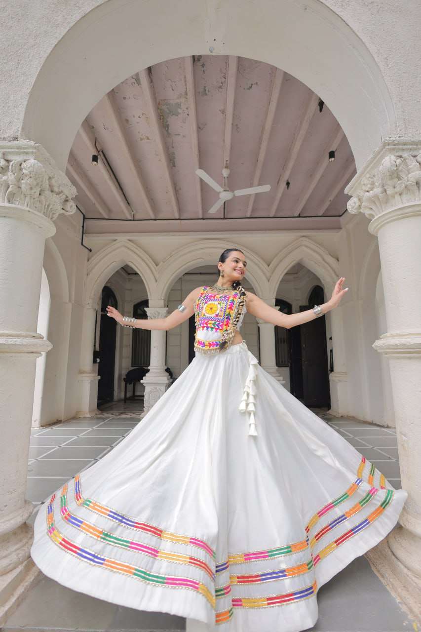 Navratri Lehenga Choli – White Top with Mirror & Lace Work