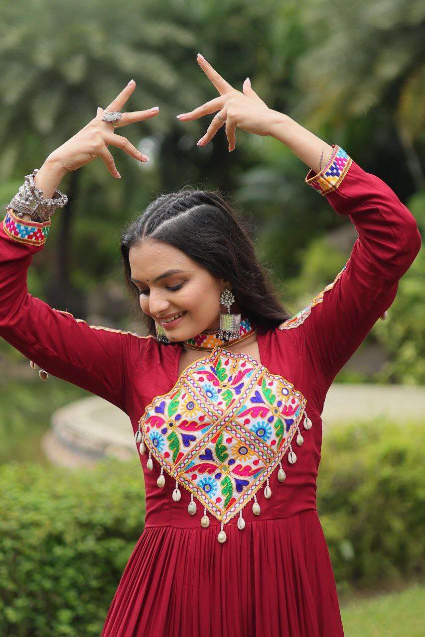 Be the showstopper in this Reyon gown with ethnic Kutchi flair