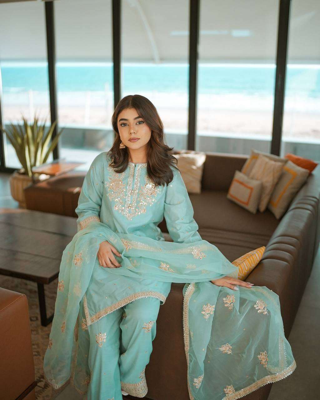 Elegant Designer Party Wear Crepe Kurti Set