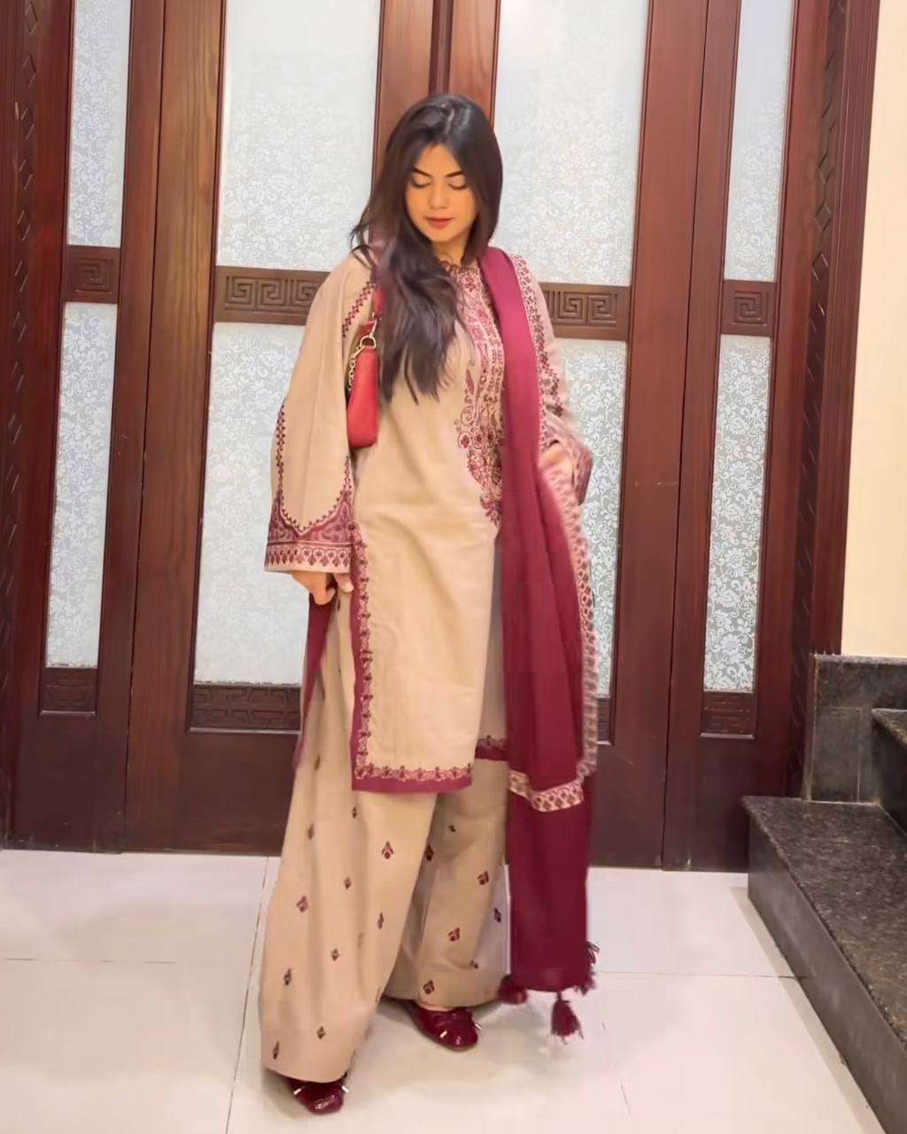 Intricate thread embroidery on Top, Pant with Dupatta