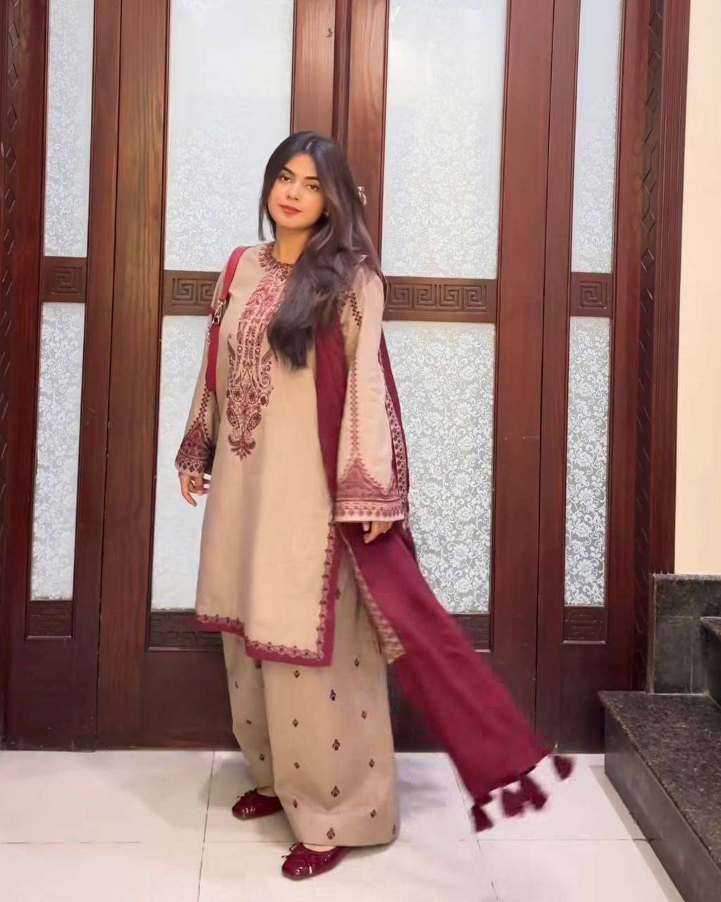 Intricate thread embroidery on Top, Pant with Dupatta
