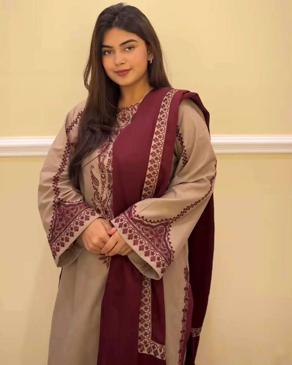 Intricate thread embroidery on Top, Pant with Dupatta