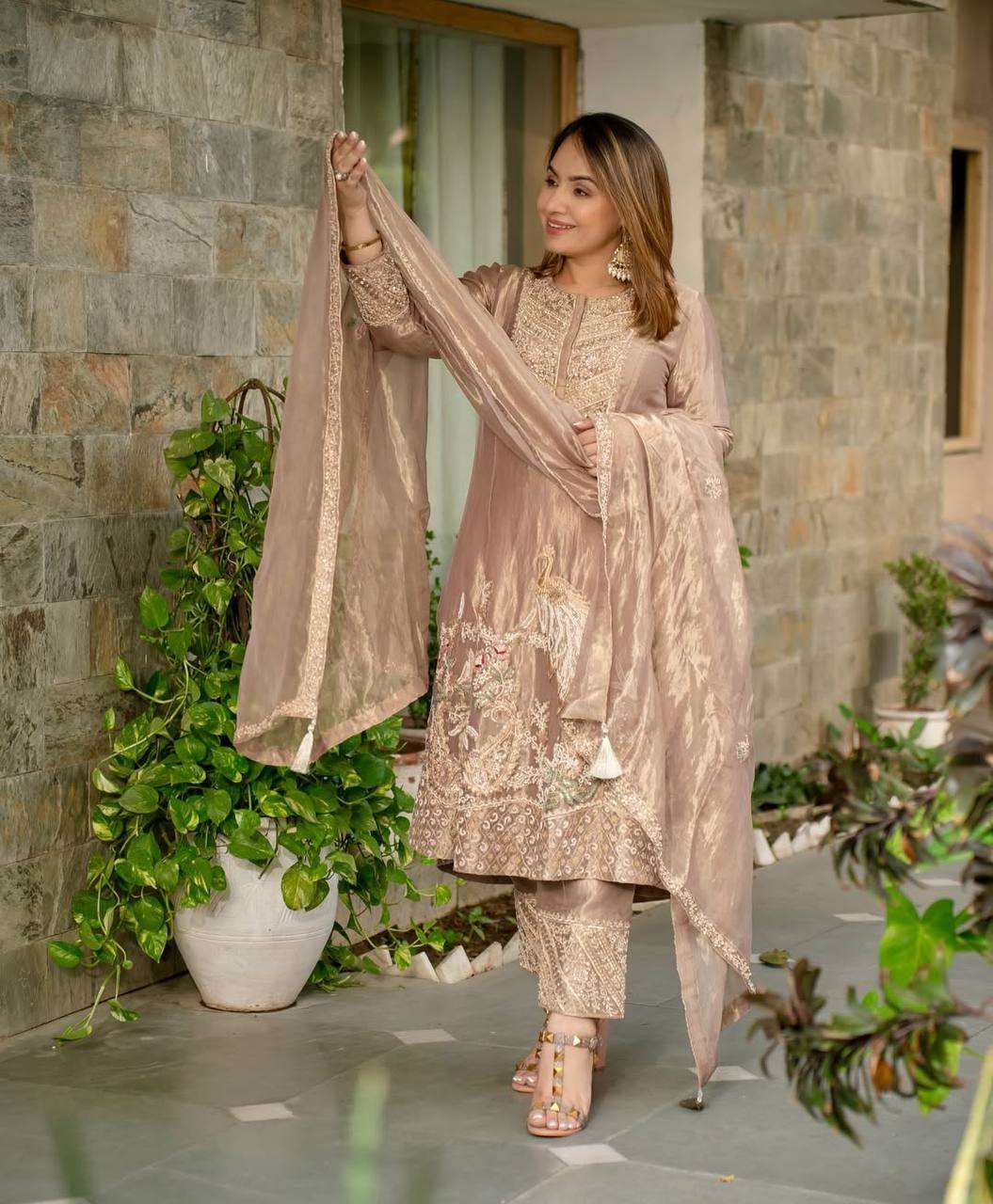 Top made with rich Fandy silk fabric for a regal look
